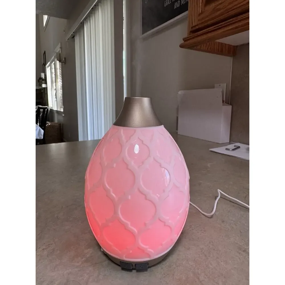 Young Living Desert Mist Easential Oil Diffuser Aromatherapy Changes Colors EUC
